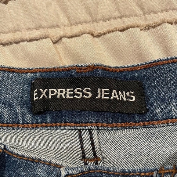 Express Jeans Cut Off Stretch High Rise Denim Jean Shorts 2 Summer - Picture 3 of 8